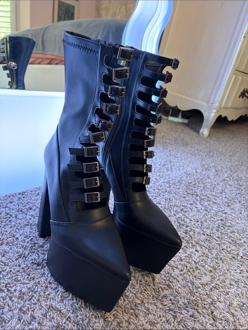 Dollskill platform boots
